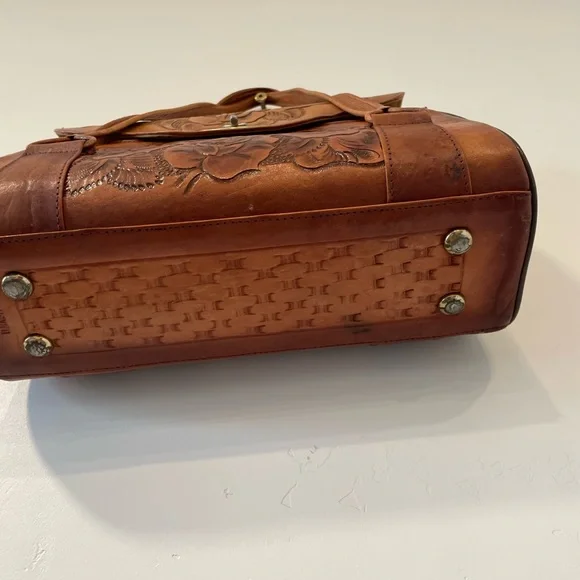 Sold - Picture 3 of 6